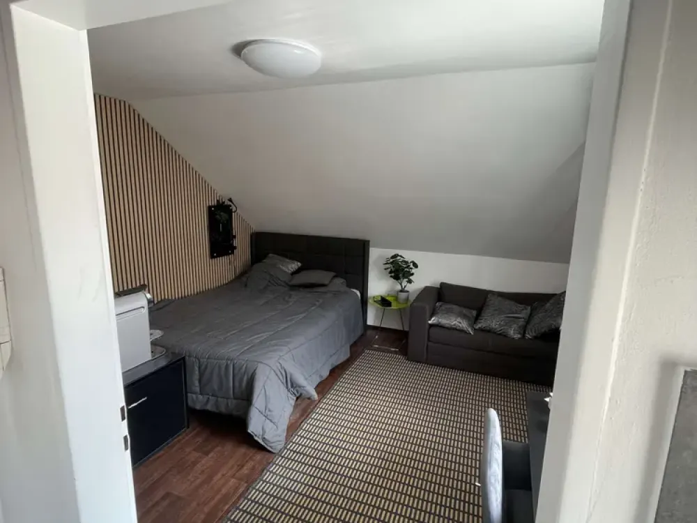 +++ Renovierte Möblierte Wohnung in Frankfurt am Main +++