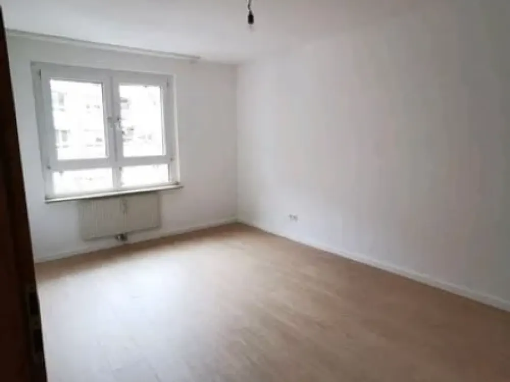 Zuhause mit 3 Zimmern in Neuss