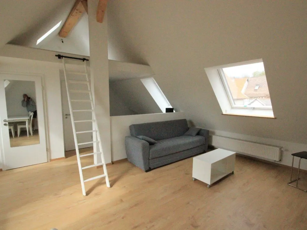 Haus im Haus! Wohnung auf 3 Ebenen im Herzen Bergen Enkheims