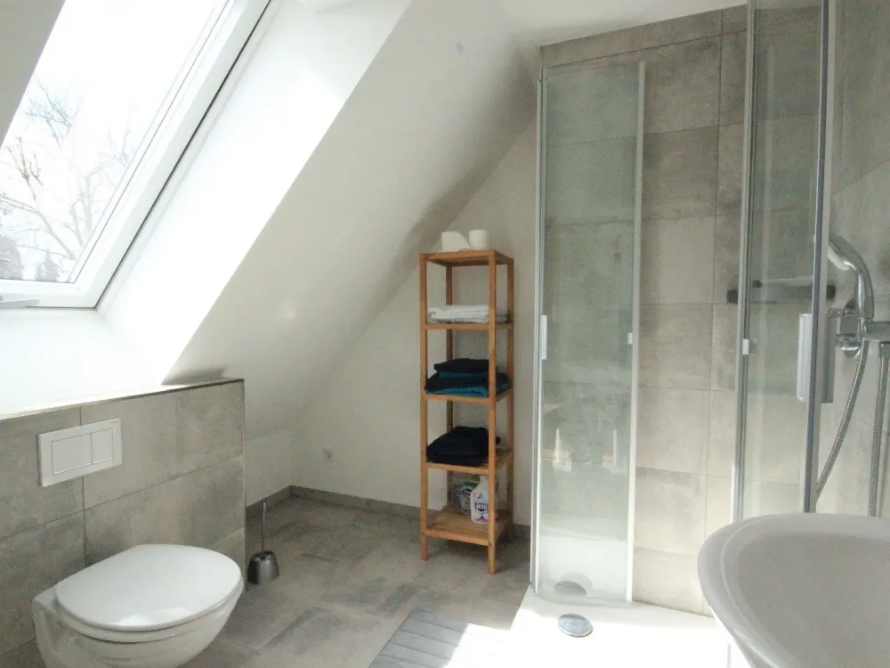 Haus im Haus! Wohnung auf 3 Ebenen im Herzen Bergen Enkheims
