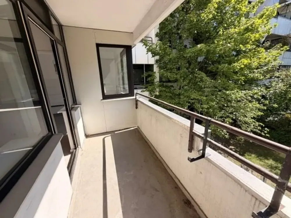 Helle und moderne 1-Zimmer-Wohnung mit Balkon!