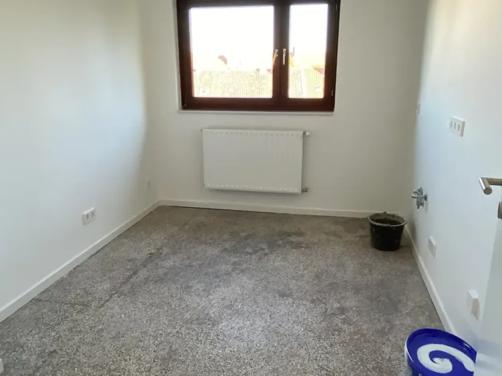 TOP Renovierte & sehr helle 3 Zi Wohnung / Erstbezug
