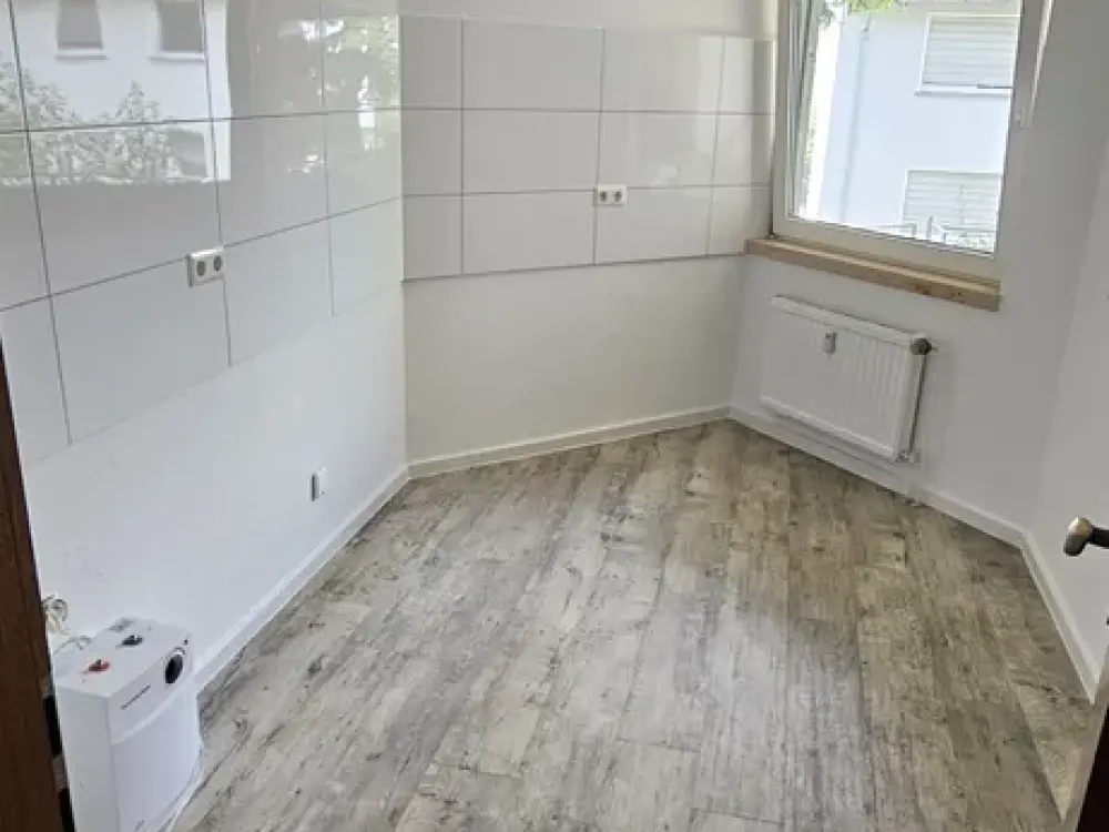 4-Zi.-Whg. renoviert Niederkassel-Lülsdorf mit Balkon 2 Bäder