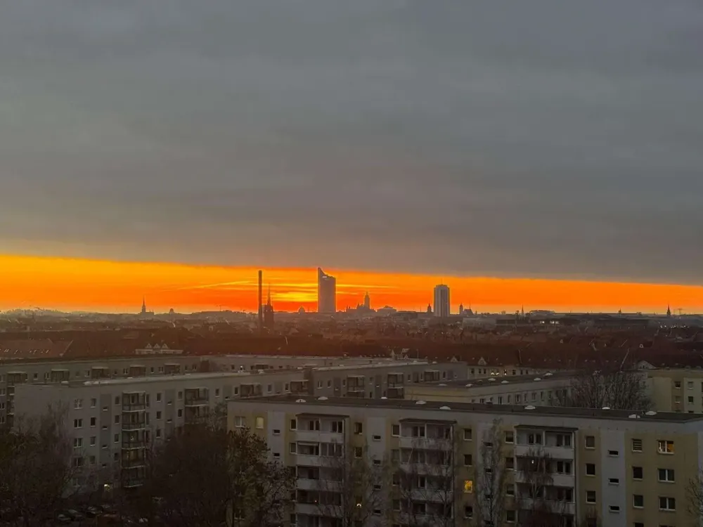 Shared Apartment Dream Above the Roofs of Leipzig: 120 m² Maisonette with Roof Terrace & Panoramic View