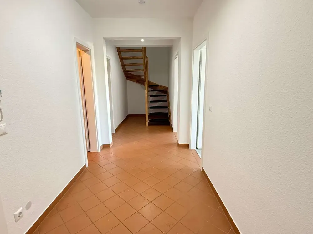 Shared Apartment Dream Above the Roofs of Leipzig: 120 m² Maisonette with Roof Terrace & Panoramic View