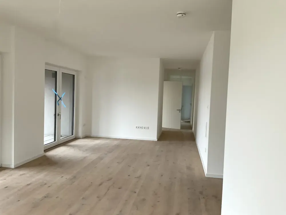 Für Rollstuhlfahrer geeignet! 4 Zimmer mit Loggia, Einbauküche, Tageslichtbad, Aufzug