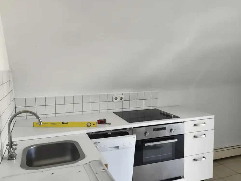 Top Lage nahe Frankfurt: 3-Zimmer-Wohnung inklusive Balkon und Garage