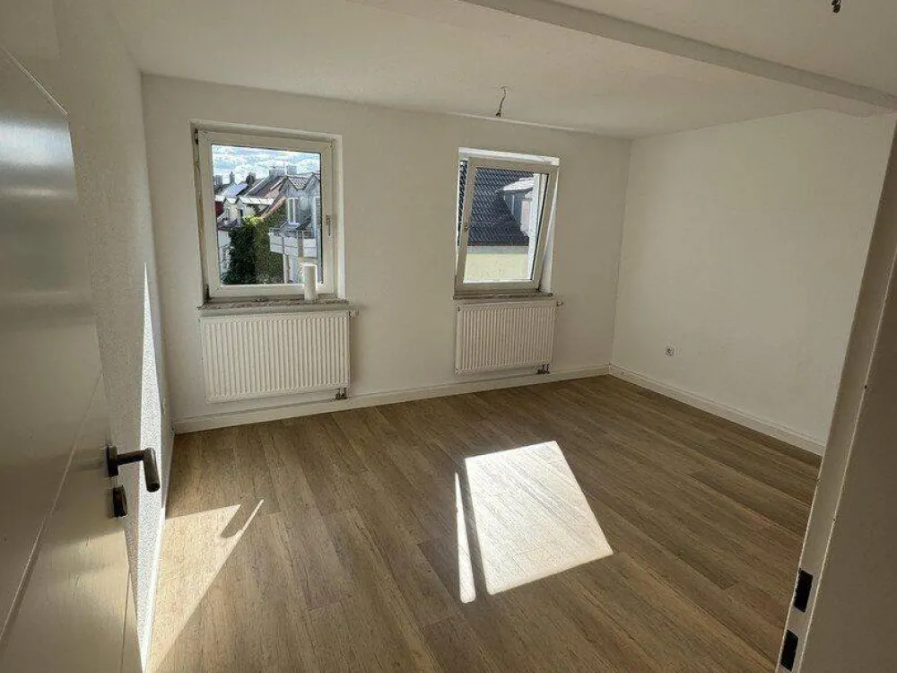 Gostenhof: Schöne und renovierte 4 Zimmerwohnung