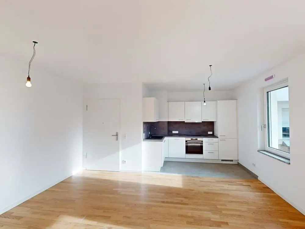 Heller 2-Zimmer-Neubau mit Balkon im 4. OG, Kriftelerstraße, Frankfurt am Main