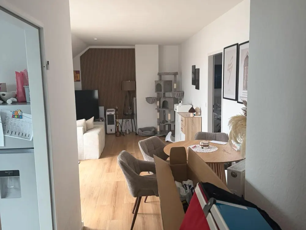 2-Zimmer-Wohnung mit schöner Dachterrasse in 47798 Krefeld /