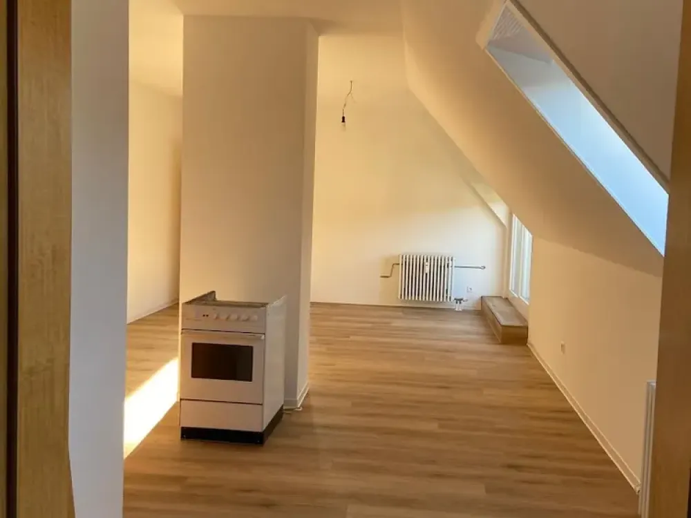 Helle 2 Zimmer-SENIORENWOHNUNG für PAARE ab 60 Jahren und nur mit WBS