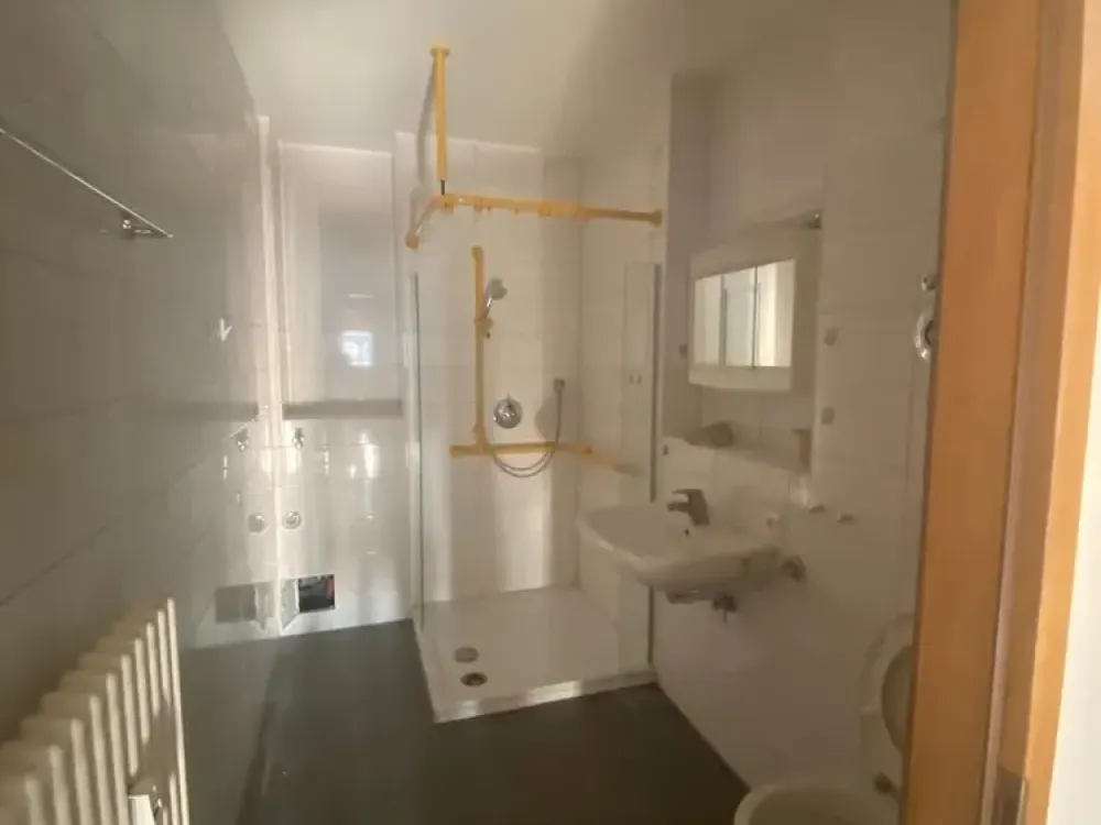 Helle 2 Zimmer-SENIORENWOHNUNG für PAARE ab 60 Jahren und nur mit WBS