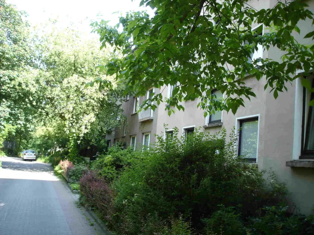 Große renovierte 1-Zi.DG-Wohng. in zentraler u.schöner Lage - Besichtigung nach Vereinbarung