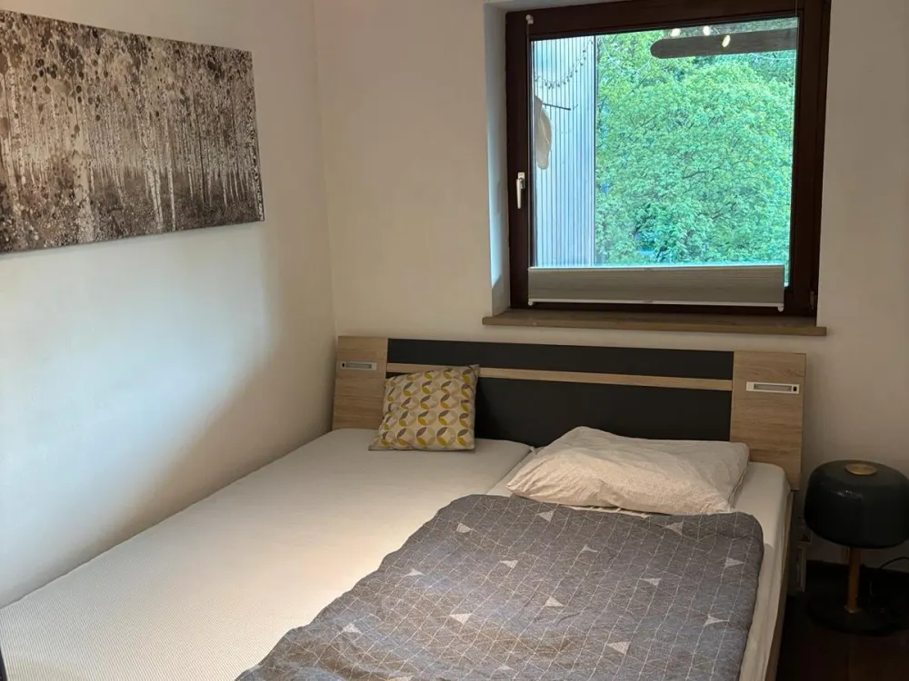 Gemütliche 2-Zimmerwohnung mit großem Balkon und Tiefgarage