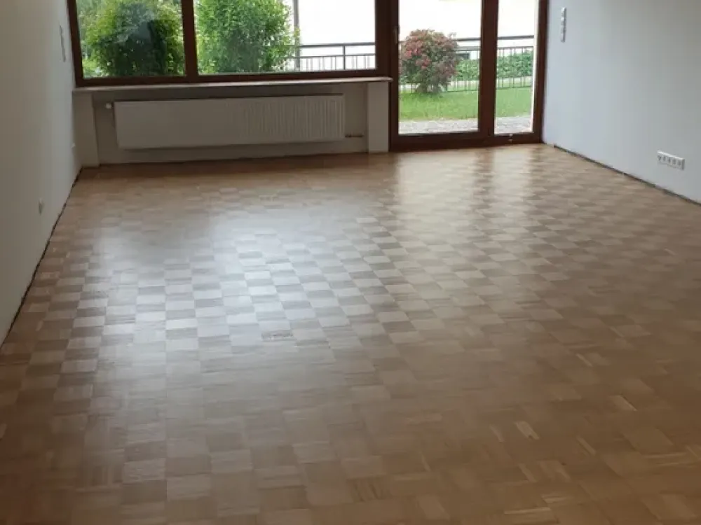 Traumhafte 3-Zimmer Wohnung in Stgt. Sillenbuch mit Terasse/Garten. Beautiful 3 room flat Sillenbuch
