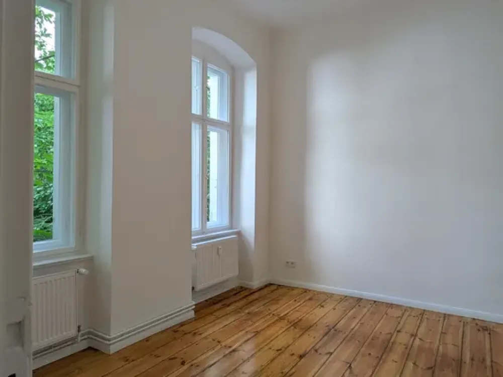 2-Zimmer-Altbauwohnung am S-Bhf. Hermannstraße