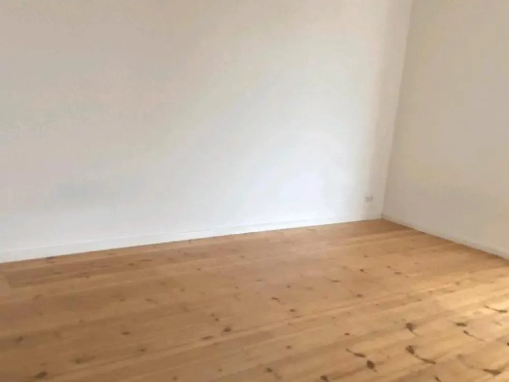 1 Zimmerwohnung Untermiete!! gründlich durchlesen.