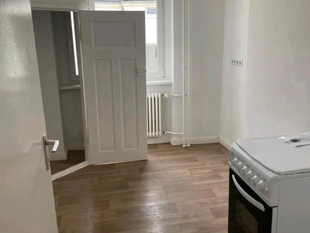 1 Zimmerwohnung Untermiete!! gründlich durchlesen.