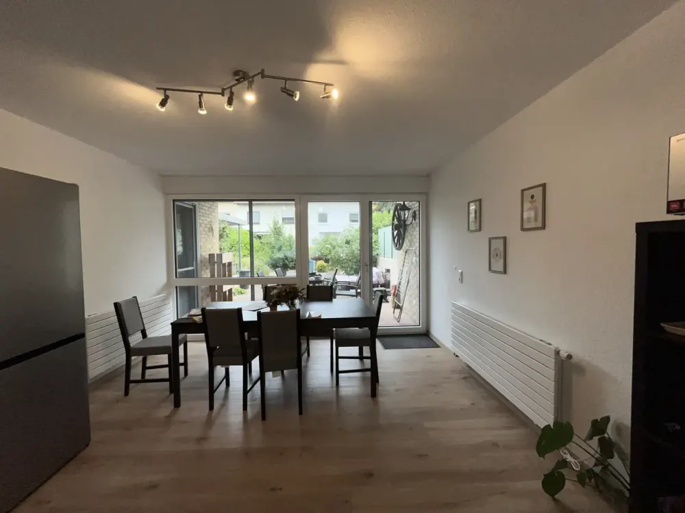 Großzügiges WG-Zimmer in KA-Daxlanden: Modernes Haus, Garten & tolle Gemeinschaft
