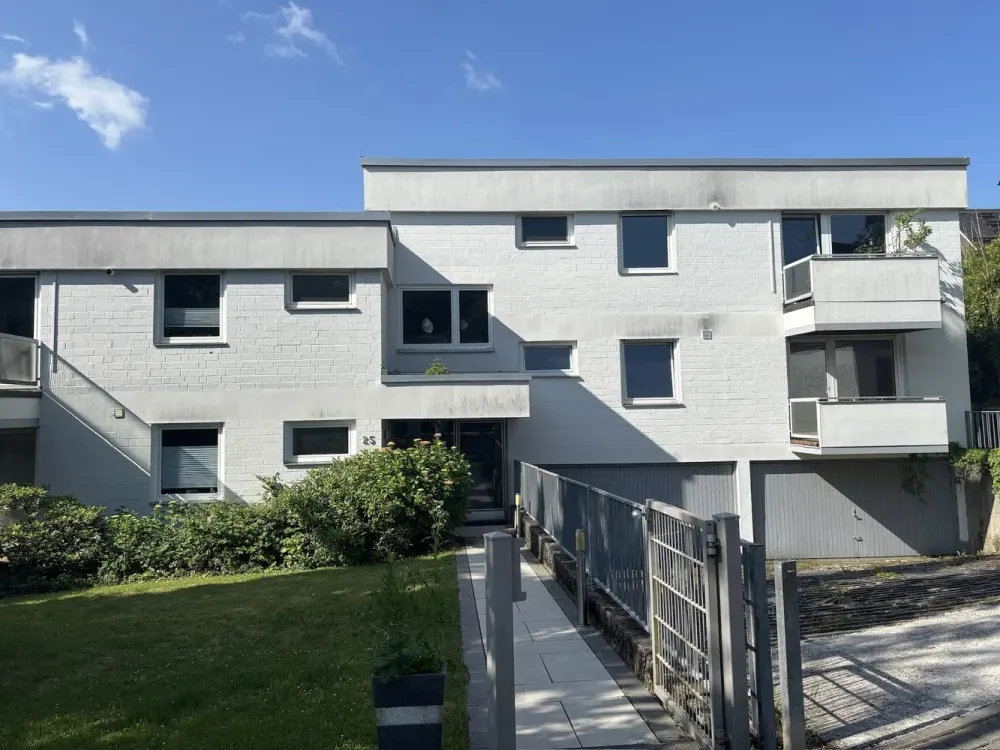 Schöne 3- Zimmerwohnung mit Dachterrasse