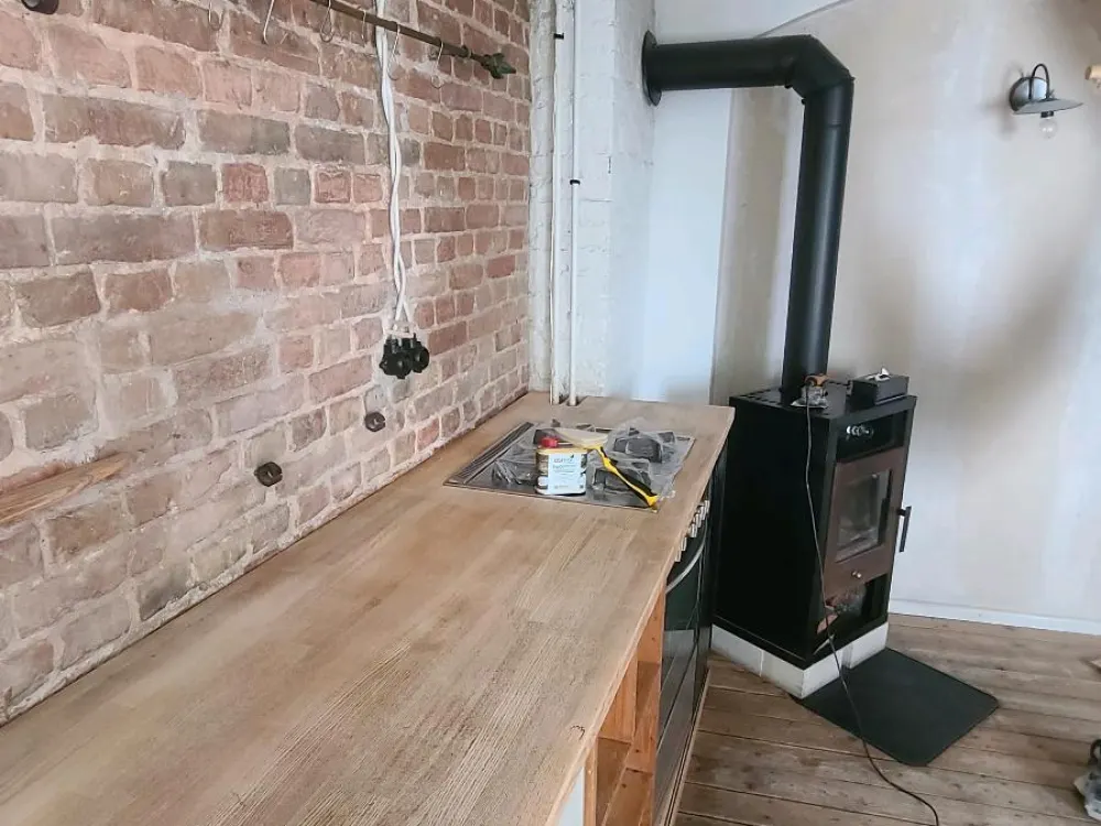 COZY MAISONETTE near Ostkreuz (1-3months or longer/no regis.)
