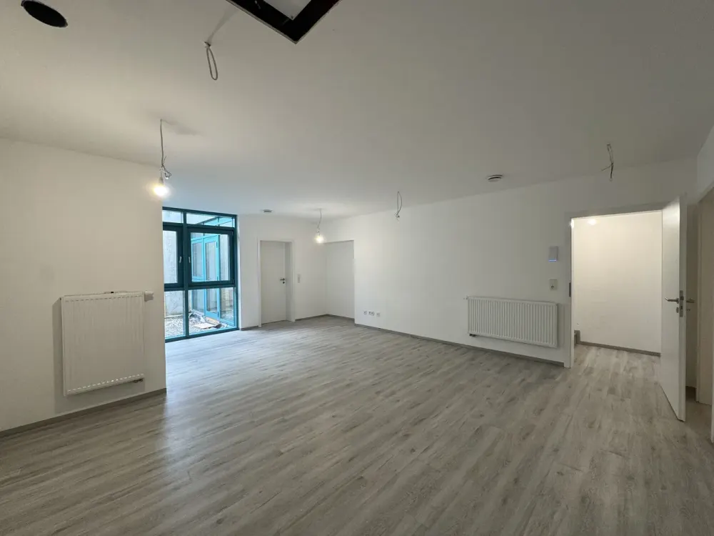 First Occupancy: Modern 2.5-Room Apartment in the Basement Directly on the Rhine