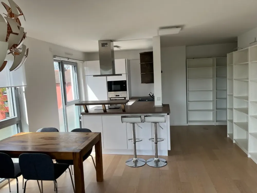 Moderne, möblierte Wohnung