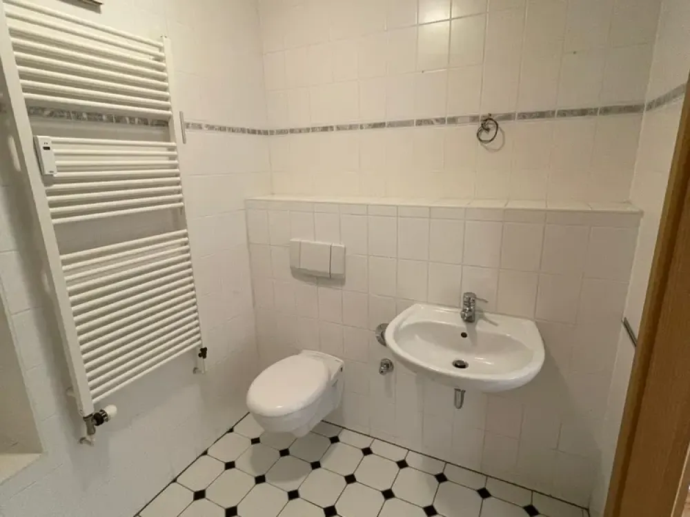 Charmante, Lichtdurchflutete Dachgeschoss Wohnung mit Einbauküche