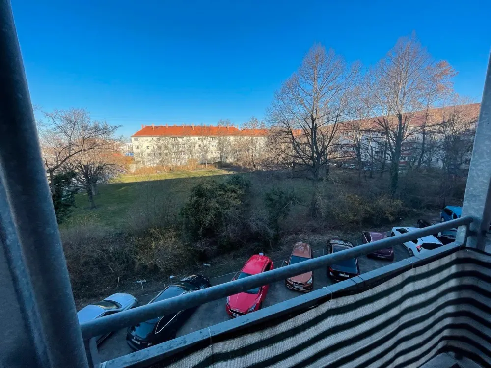 Zweitbezug! 3 Zimmer, EBK, Balkon nahe Hbf im Grünen