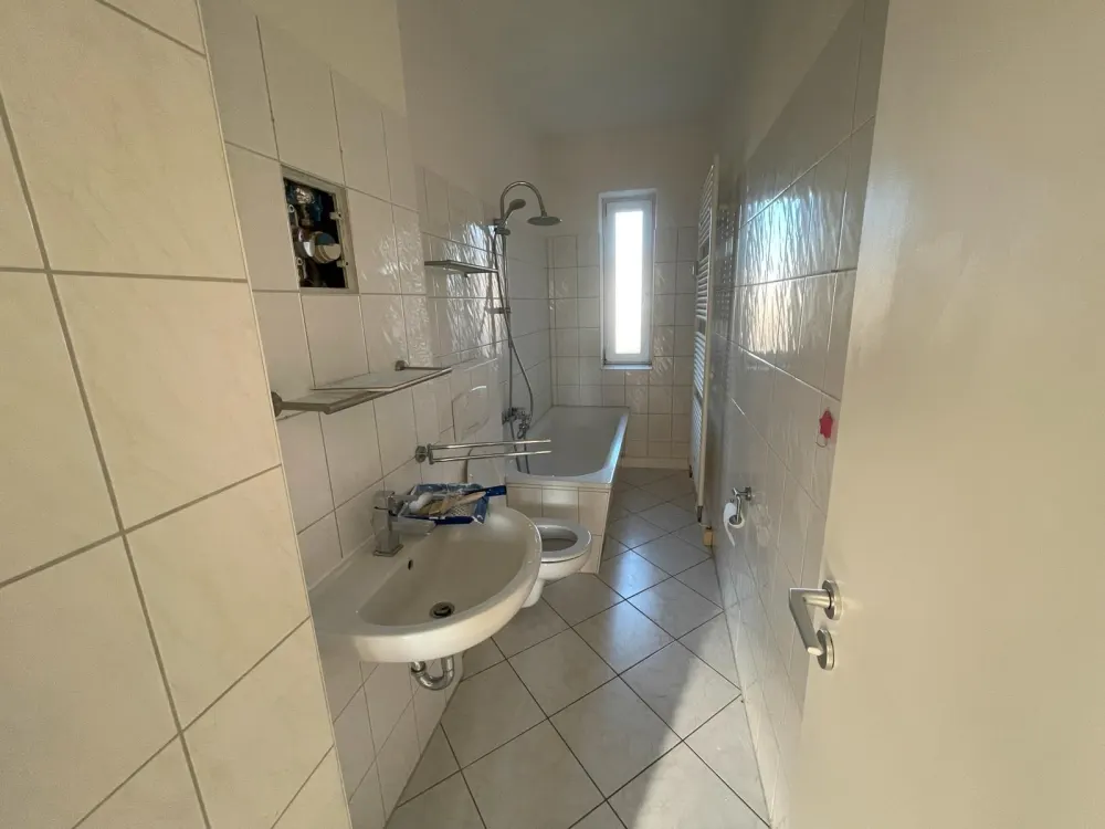 Zweitbezug! 3 Zimmer, EBK, Balkon nahe Hbf im Grünen