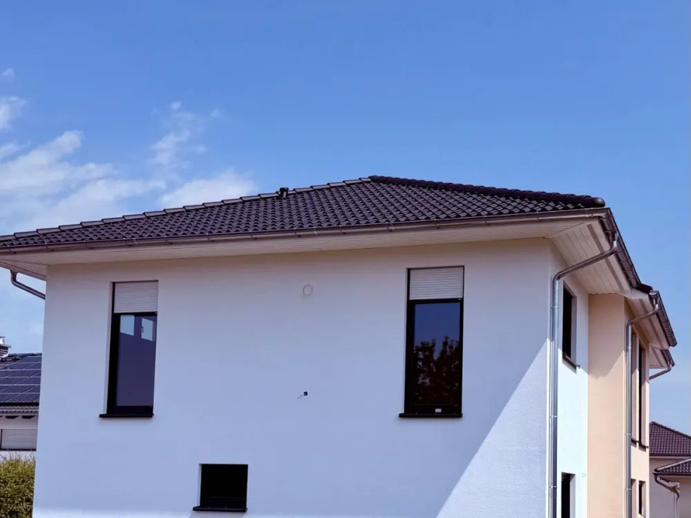 Neubau, ab Dez.26, 4- Raumwohnung mit Balkon und Gartennutzung