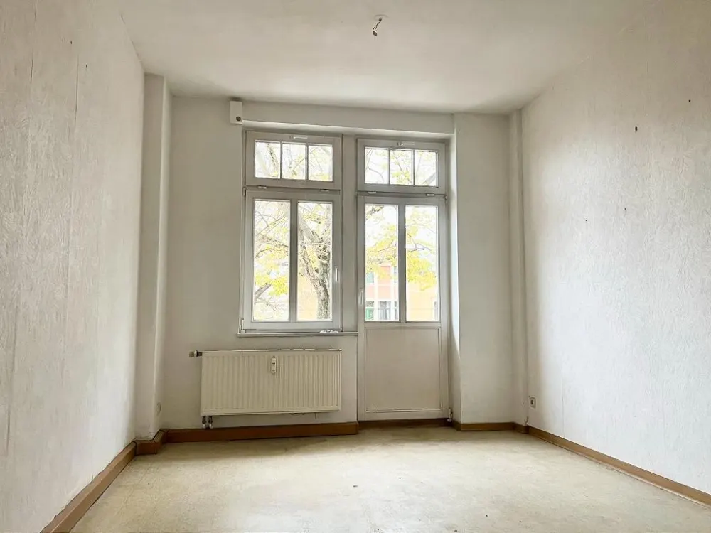 Geräumige und sanierte 3 Raumwohnung inmitten der Neustadt zu mieten!