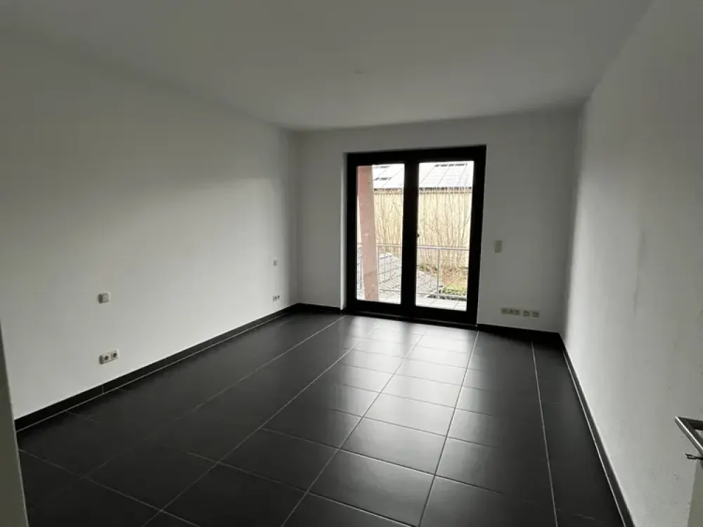 Maisonette Apartment with Three Balconies and Space for a Family or a Couple