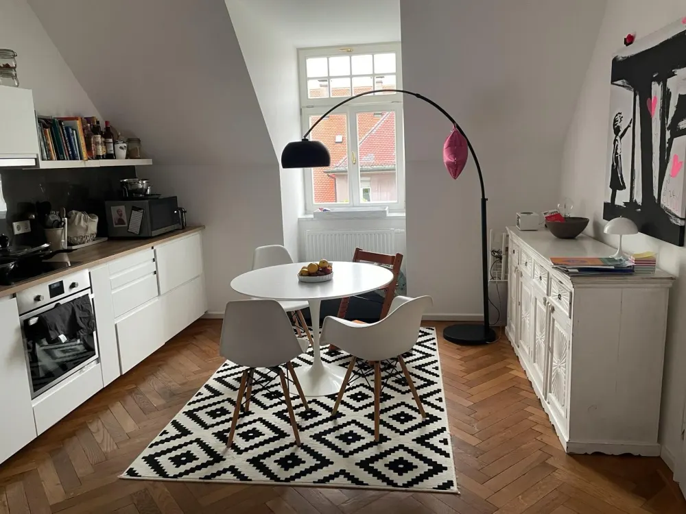 3 Zimmer Altbau Dachgeschoss Bogenhausen Münchenen Wohnküche