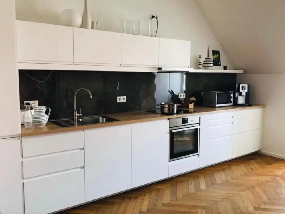 3 Zimmer Altbau Dachgeschoss Bogenhausen Münchenen Wohnküche