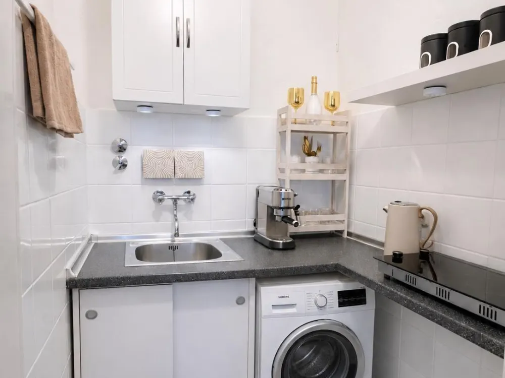 Möblierte Wohnung zentral in Düsseldorf