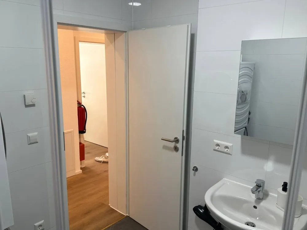Möbliertes Zimmer, Auf Zeit & WG in Stuttgart ab 1 Monat flexibel mieten