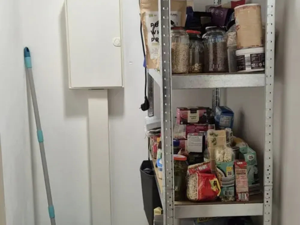 Beautiful Apartment, Basement, Central