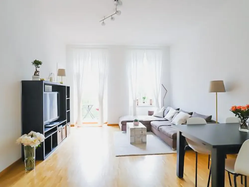 Möblierte 3‑Zimmer‑Wohnung mit Balkon & Aufzug, Berlin‑Mitte