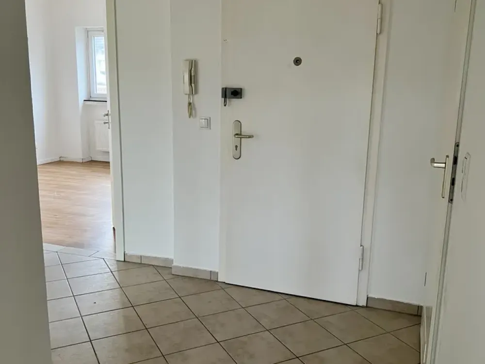 Moderne 2-Zimmer Wohnung mit Balkon in Vorhalle