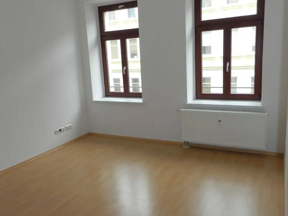 Kleinzschocher - schöne 2-Zimmer-Wohnung mit Balkon und Tageslichtbad
