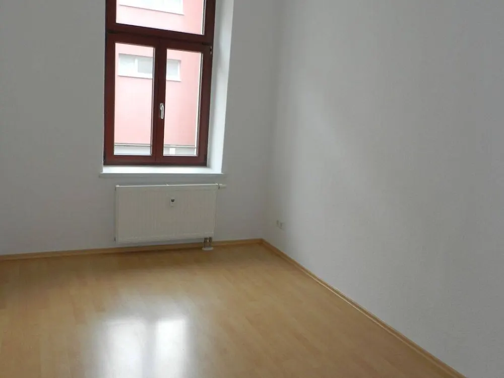 Kleinzschocher - schöne 2-Zimmer-Wohnung mit Balkon und Tageslichtbad