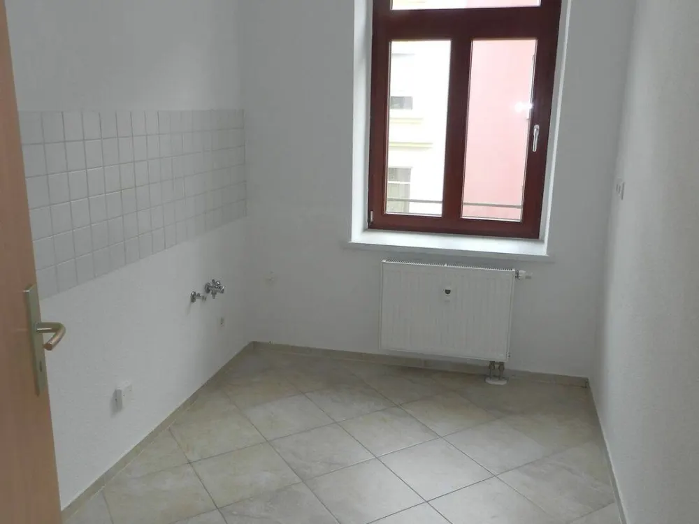 Kleinzschocher - schöne 2-Zimmer-Wohnung mit Balkon und Tageslichtbad