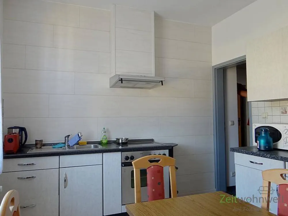 Erfurt: Löbervorstadt, furnished room in a nice residential area in the attic with private bathroom, for weekend commuters