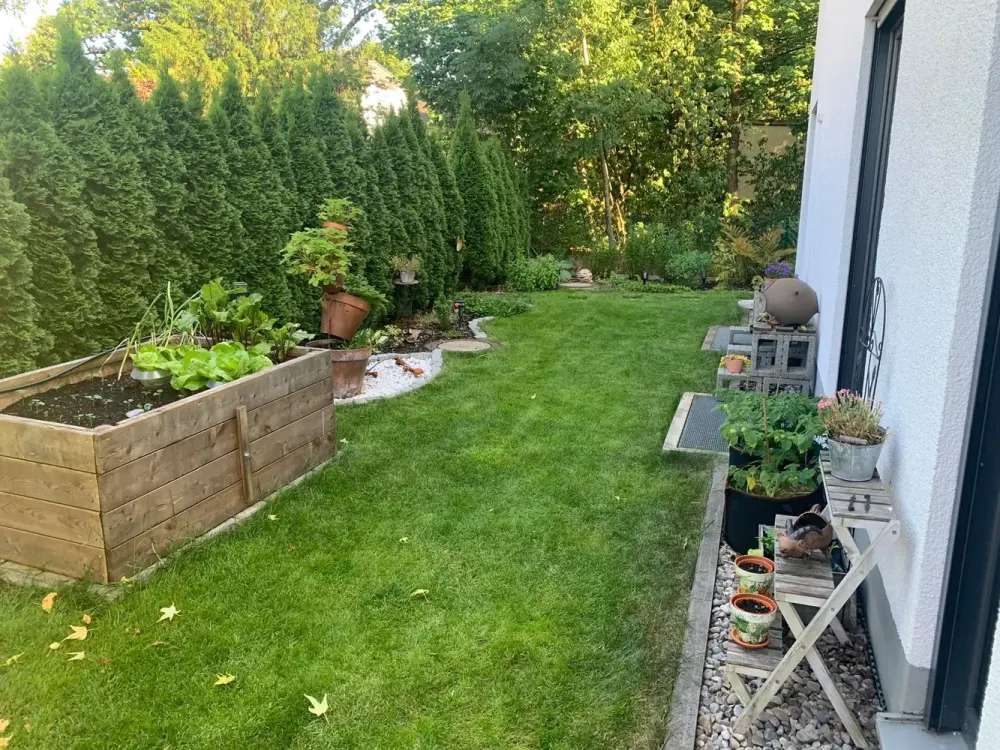 Schöne und ruhige, gut geschnittene Garten-EG-Wohnung in München-Trudering