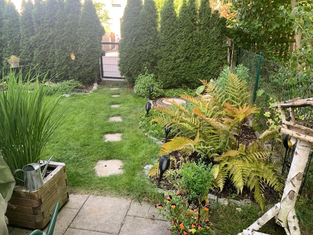 Schöne und ruhige, gut geschnittene Garten-EG-Wohnung in München-Trudering