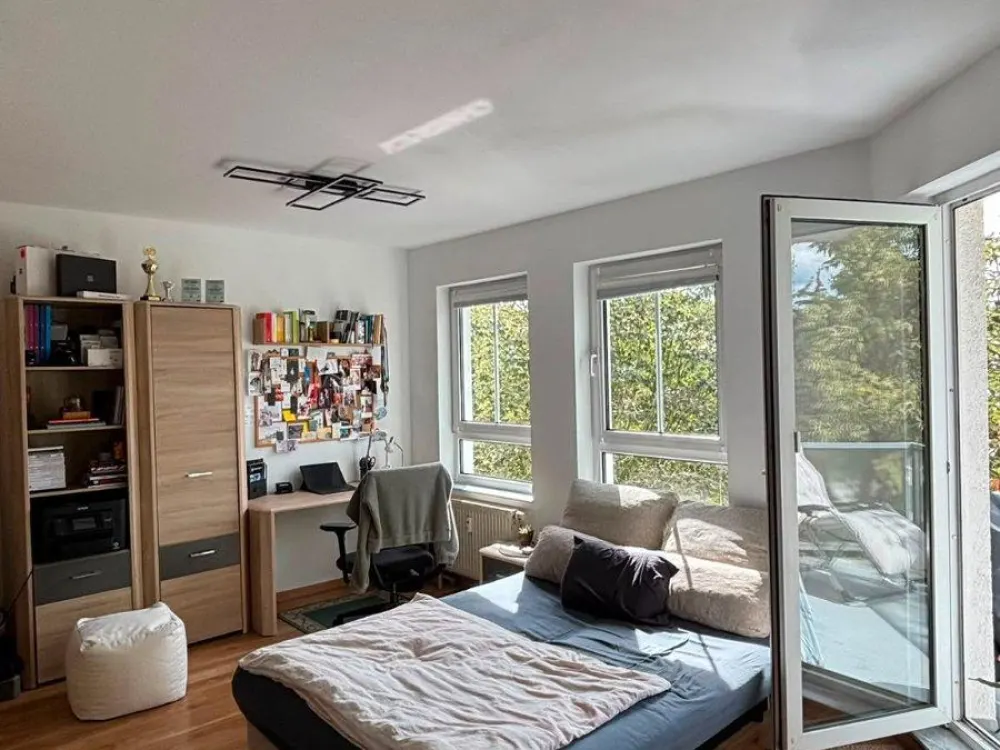 Moderne 1-Raum-Wohnung mit Balkon, Aufzug & Tiefgaragenstellplatz