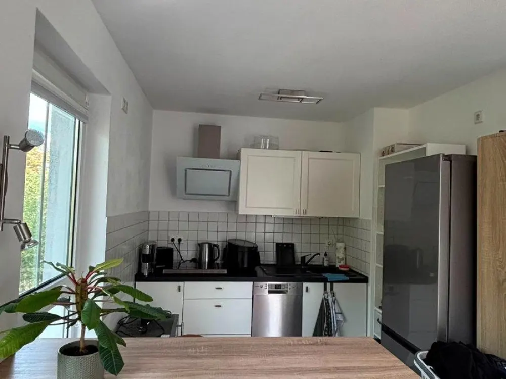 Moderne 1-Raum-Wohnung mit Balkon, Aufzug & Tiefgaragenstellplatz