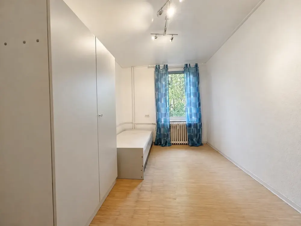 Großzügige 6- Zimmer-WG mitten in Bad Cannstatt, zentral & modern!