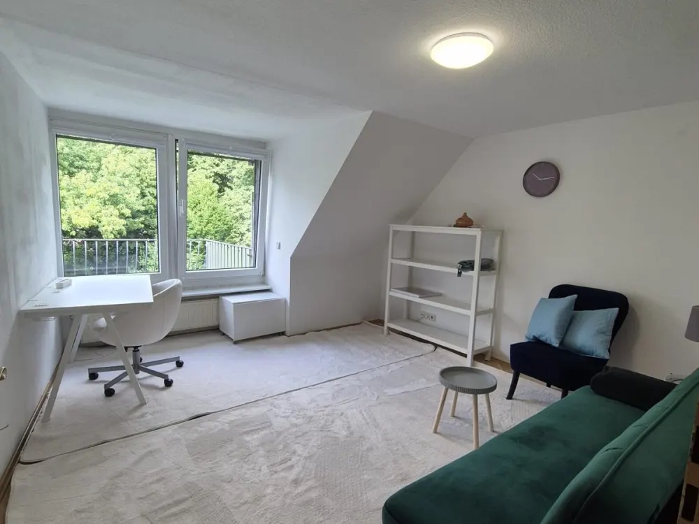 VOLLMÖBILIERTE WOHNUNG WESTPARKSTR